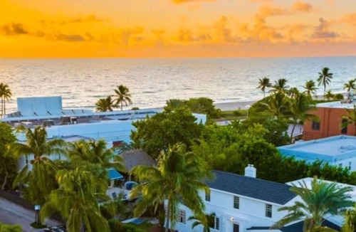 Hollywood House | Beachfront by Boardwalk, Heated Pool/Gameroom