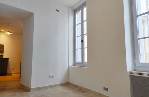 St.-Remy-de-Provence Apartment | BEAUTIFUL apt in SAINT REMY DE PROVENCE