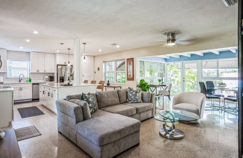 Poinsettia Heights House | Beautiful Comfy Home With Private Hot Tub Close To Beach by RedAwning