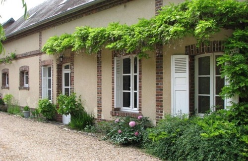 Beaumontel Bed & Breakfast | Beautiful Cottage in the Middle of Normandy