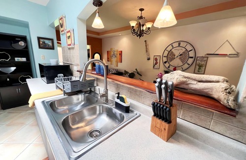 Alajuela House | Beautiful home w/backyard, AC - close to airport