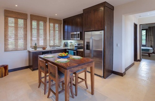 Las Catalinas Condo | Beautiful Mediterranean-Style Penthouse with an Oceanview Balcony
