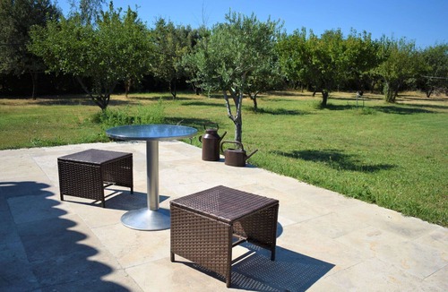 Pernes-les-Fontaines House | Beautiful private villa for 6 people with WIFI, A/C, private pool, TV and terrace