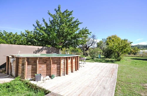 Pernes-les-Fontaines Villa | Beautiful private villa for 6 guests with A/C, WIFI, private pool, TV and patio
