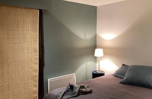 Les Estagnots House | Beautiful wooden house 300 m from the beaches, swimming pool