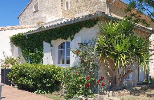 Le Cailar Bed & Breakfast | Bed and breakfast ∙ 2 guests