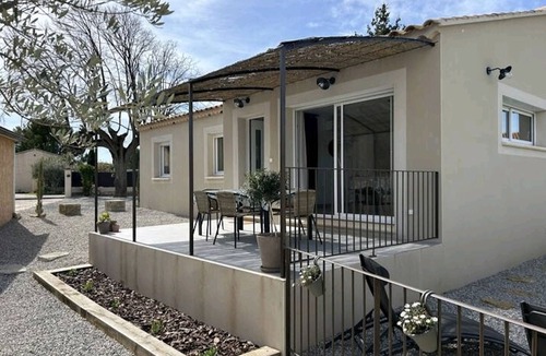 Puymeras Villa | Bijou Blanc - Enjoy your private pool