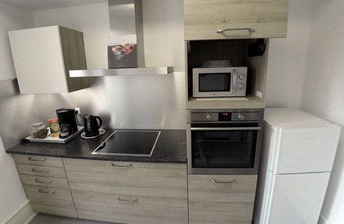 Saint Joseph/Mittelharth Apartment | Bright and comfortable apartment near the historic center