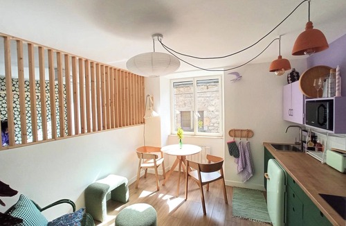 Pont de Rastel Apartment | Bright, cosy apartment