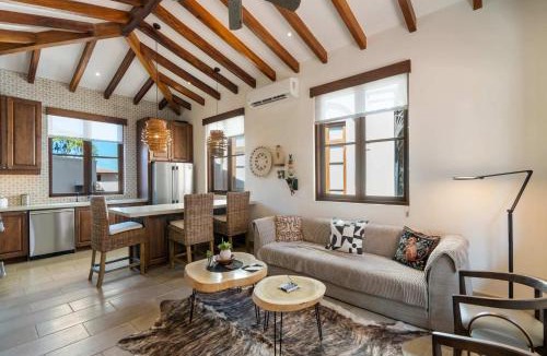 Las Catalinas House | Bright Modern Home with Beach Club Access and Walking Distance to the Beach