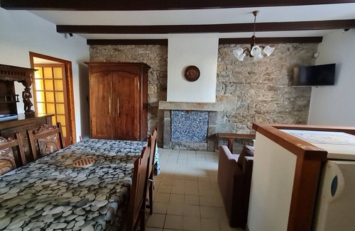 Roscoff Apartment | By the sae, one-bedroom apartment in Roscoff