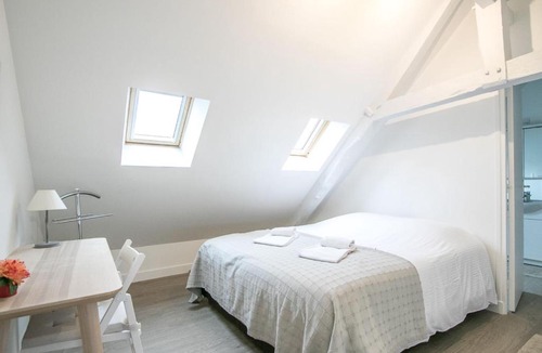 Bayeux Apartment | Calm and comfortable apartment in Bayeux, 9km from the beach