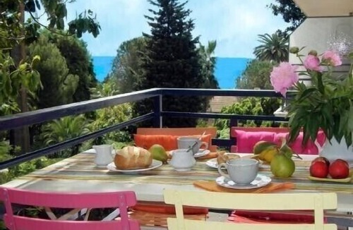 La Croix des Gardes Apartment | Cannes Beach. Appart UP Seaview 36 m2. Top Design. Pr. Center. Pool, Private,