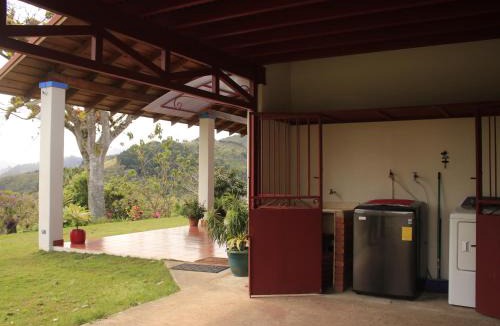 Orosi House | Casa Bartzis, Close to Orosi and Tapanti National Park