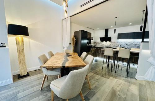 Hotel de Ville - Quinconces Apartment | Château Trompette Tourny