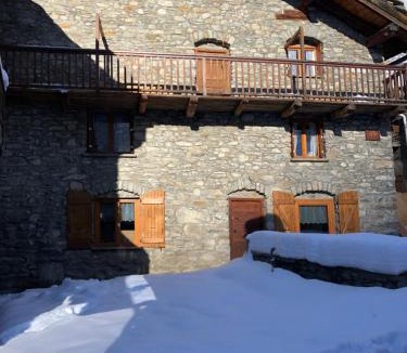 Bonneval-sur-Arc Ski Chalet | Chalet 3 Céline 6 personnes Vieux Village