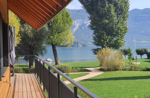Conjux Ski Chalet | "chalet DU Port" Accès Direct au lac du Bourget Pour 10 Personnes - Exceptionnel