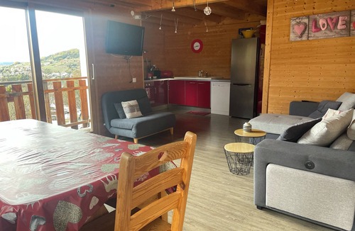 Les Orres Ski Chalet | CHALET Familial 13pers -not overlooked, breathtaking view of the lake-LES ORRES