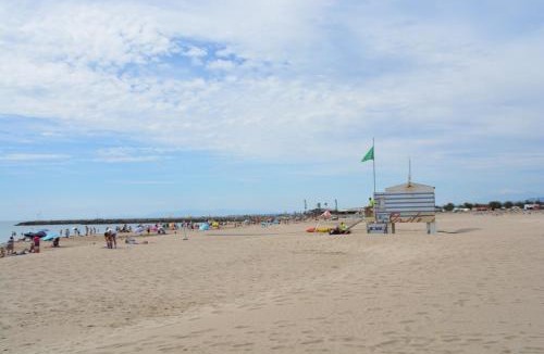 Gruissan Plage Ski Chalet | CHALET GRUISSAN 10 Places 4 Chambres CONFORT & VUE sur MER