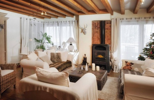 Autrans Ski Chalet | Chalet 'L'Orée Du Bois' with Mountain View, Private Terrace and Wi-Fi
