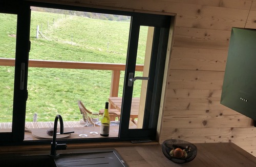 Besse-et-Saint-Anastaise Ski Chalet | Chalet la Doudoune Super Besse vue Exceptionnelle