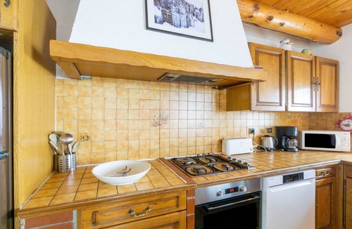 Bonneval-sur-Arc Ski Chalet | Chalet "Les Moulins" with Balcony, Shared Garden & Wi-Fi