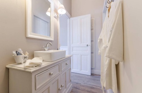 Sainte-Savine House | Chambre d'Hôtes ∙ 1 bedroom ∙ 2 guests