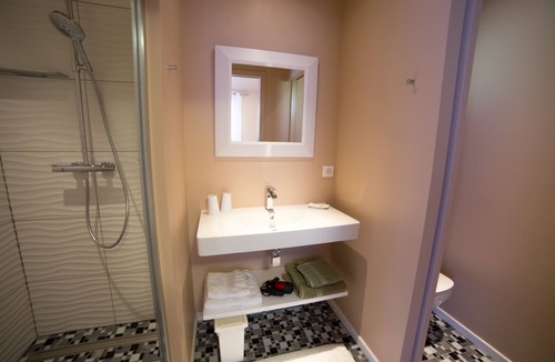 Biarritz City Centre Bed & Breakfast | Chambre d'Hôtes Arima