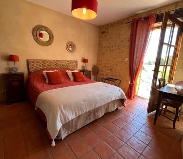 Saint-Avit-Senieur Bed & Breakfast | Chambre d'hôtes La Ferme de la Croix.