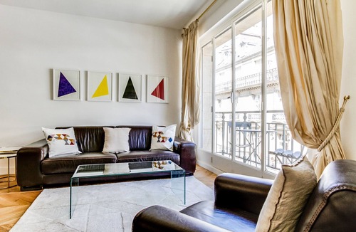 Champs-Elysees Apartment | Champs Elysees - Bassano 2B2B