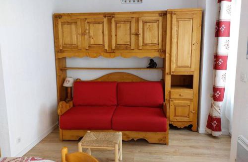 Cauterets Apartment | Charmant studio à Cauterets avec balcon et couchages pour 4 personnes - FR-1-812-62