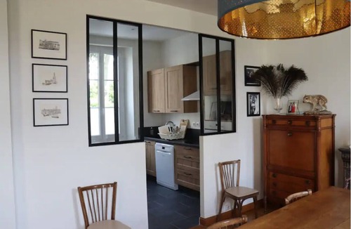 Laval House | Charmante Maison Ensoleillée Avec Jardin