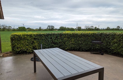 Lorcy Cottage | Charming 17th-Century Country House with Garden, BBQ, Terrace, and Ping-Pong Near Fontainebleau