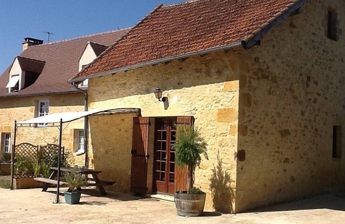 Daglan House | Charming 2 bedroom cottage with pool & views, near Sarlat-la Caneda