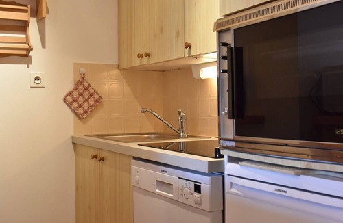 Meribel Apartment | Charming 2-Room Apartment with Balcony Near Méribel Slopes and Shuttle