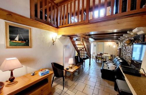 Les Sables d'Olonne House | Charming 3-Bed Townhouse with Courtyard, Garage, and WiFi, 300m from Beach in Les Sables-d'Olonne