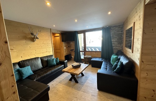 Val-Thorens Apartment | CHARMING 96m2 APARTMENT ON THE SLOPES (SLEEPS 12, 5 SHOWERS 3 WC) VAL THORENS