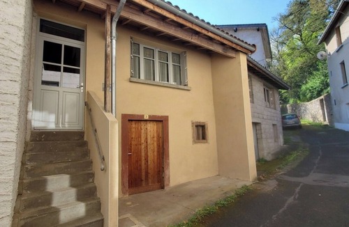 Chateldon Cottage | Charming and comfortable loft-style gîte* near Vichy for 4 to 5 people