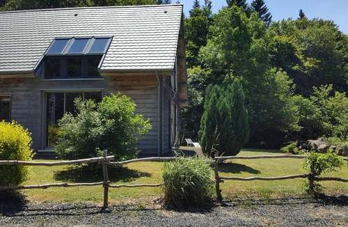 Picherande Ski Chalet | Charming chalet with all comfort at 15min from the slopes, 300m from the lake, shops at 5min
