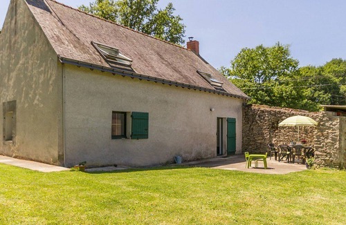 Saint-Lyphard Cottage | Charming Cottage in Brière Park, 3 Bedrooms, Fireplace, Terrace, Internet