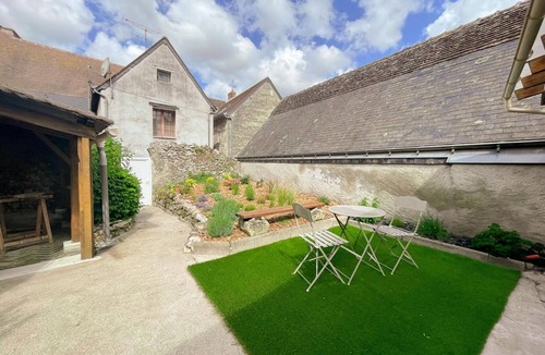 Villandry Cottage | Charming Cottage with AC, Enclosed Garden, and Secure Garage near Villandry Castle