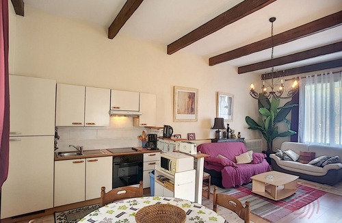 Lamalou-les-Bains Apartment | Charming F2 Apt with Terrace, Near Thermal Spa & Heart of Town, Pets Welcome