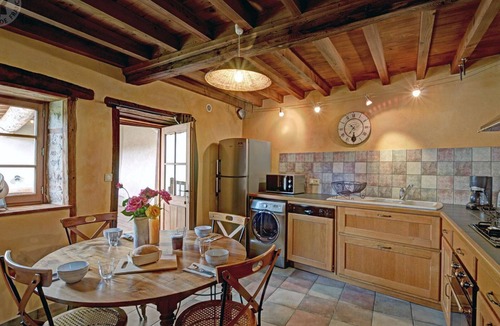 Palogneux Cottage | Charming renovated cottage, 2 bedrooms in nature