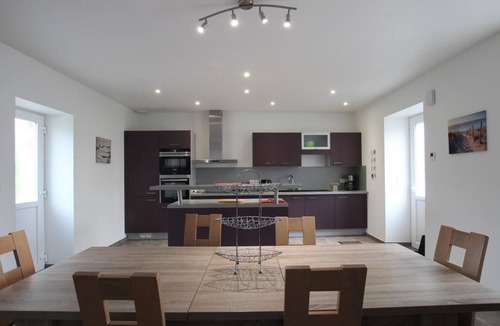 Brillevast Cottage | Charming Stone Cottage with Garden, Near Beaches & Sights, Pet-Friendly