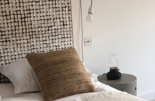 Aix-en-Provence Apartment | Charming studio in 19th century Provencal farmhouse with swimming pool
