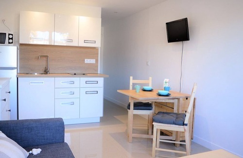 Le Lavandou Apartment | Charming Studio in Le Lavandou, Beach Nearby, 2 Sleeps, Parking, Wi-Fi Option, 2-Star Rating