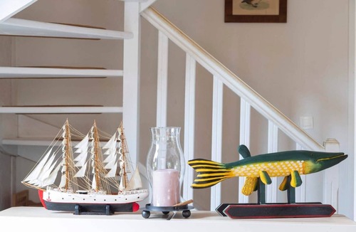 Hourtin Port House | Charming wooden chalet on the water, 100 meters from the lake and 10km from the ocean