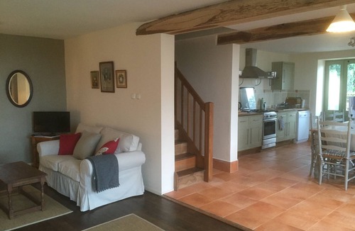 Nouvelle-Aquitaine House | Charmingly renovated and beautifully presented old stone cottage.