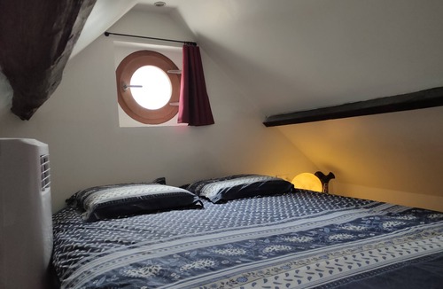 La Couture Boussey House | Chez Aurélia: Tiny house with private jacuzzi