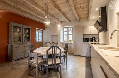 Yenne House | CHEZ MARTHE - YENNE - Gîte